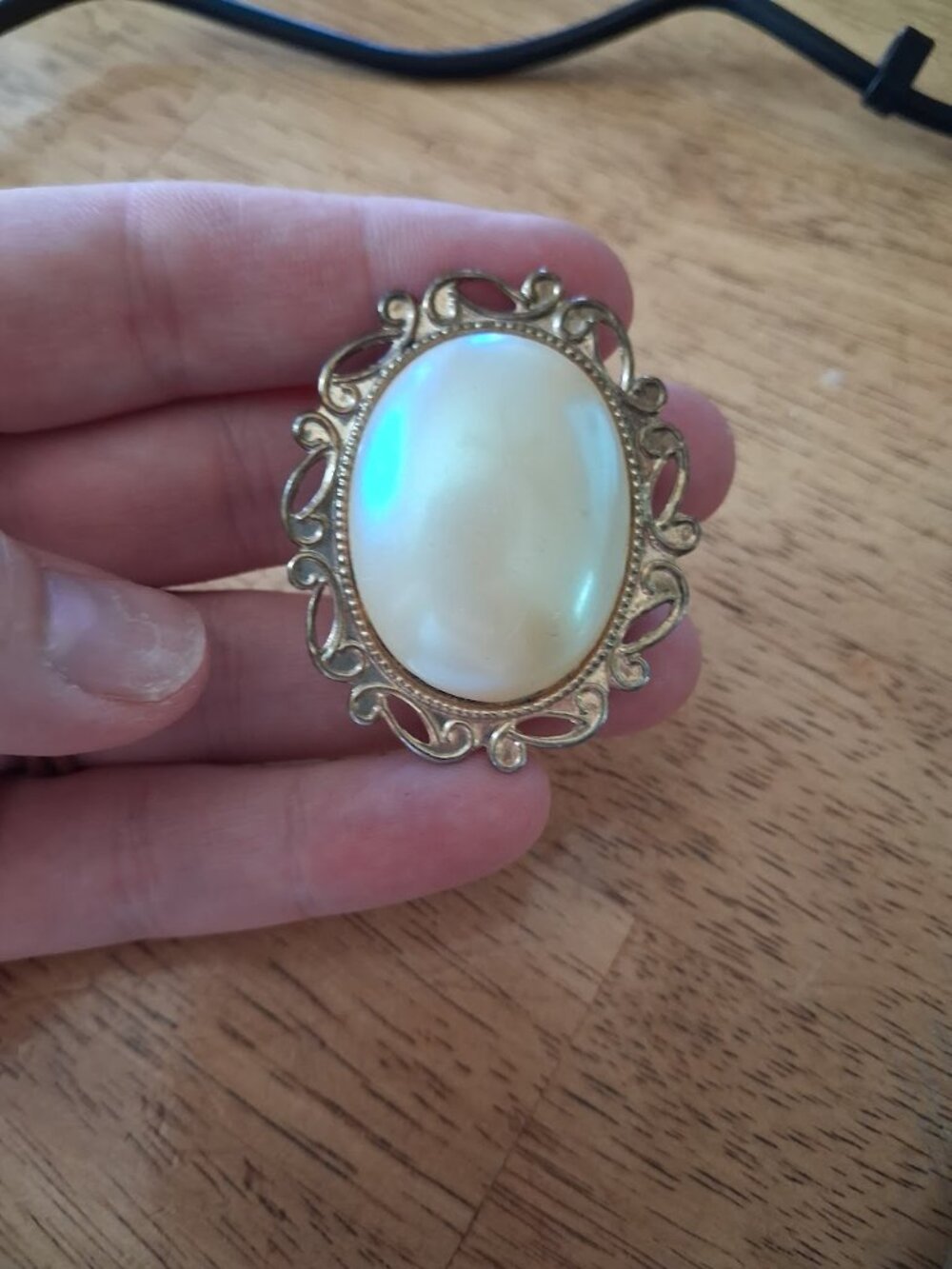 Victorian style scarf clip
